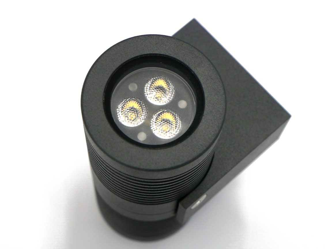 Архитектурный светильник светодиодный двухлучевой для подсветки фасадов AV2-FIX Архитектурный светильник светодиодный двухлучевой для подсветки фасадов AV2-FIX